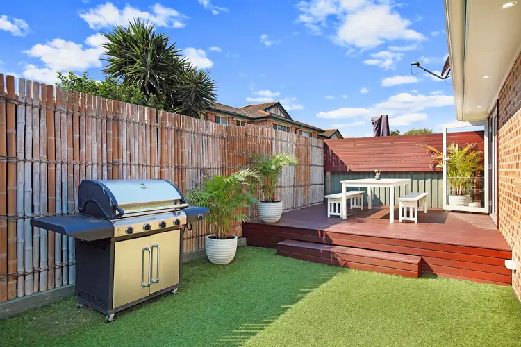2/12 Wallumatta Road, Caringbah NSW 2229
