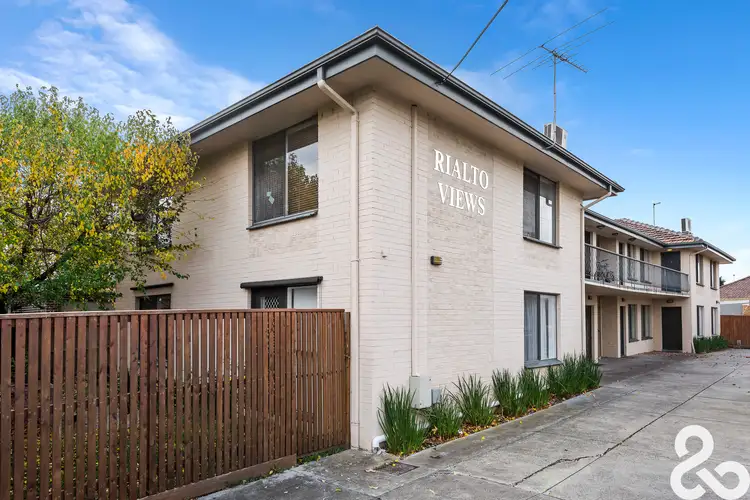 2/40 Swift Street, Thornbury VIC 3071