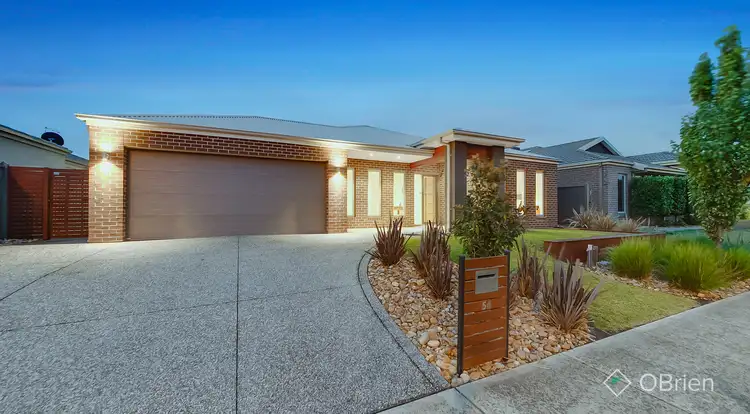 54 Mountainview Boulevard, Cranbourne North VIC 3977