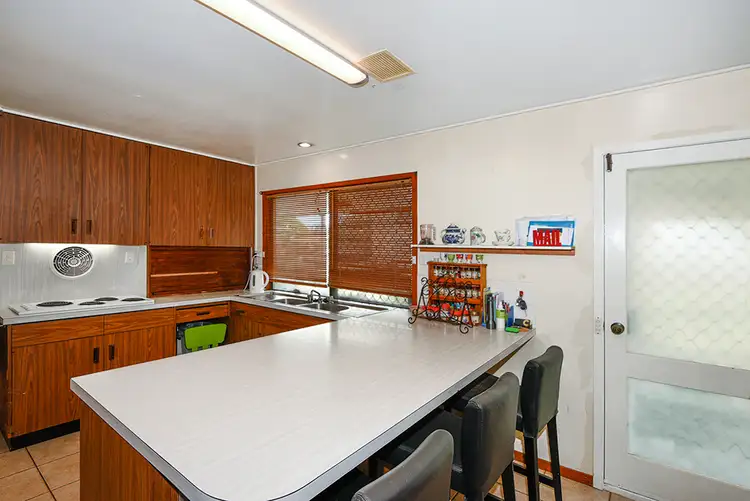 Fifth view of Homely house listing, 2 Nerissa Court, Underwood QLD 4119