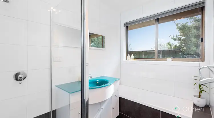 Sixth view of Homely house listing, 4 Spindrift Court, Carrum Downs VIC 3201