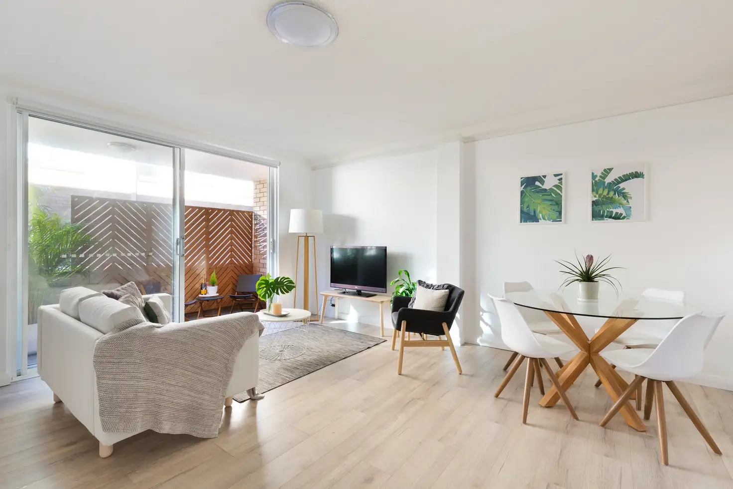 Main view of Homely apartment listing, 2/89 Pacific Parade, Dee Why NSW 2099