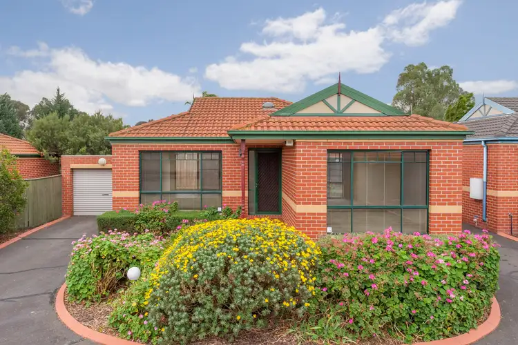 5/8 Knight Crescent, Roxburgh Park VIC 3064