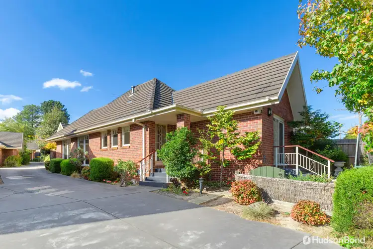 2/3 Bowen Road, Doncaster East VIC 3109