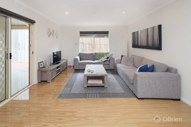 Fifth view of Homely house listing, 17 Dunraven Crt, Narre Warren VIC 3805