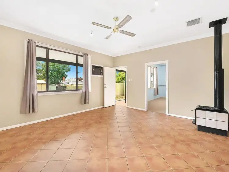 Sixth view of Homely house listing, 19 Cainbil Street, Gulgong NSW 2852