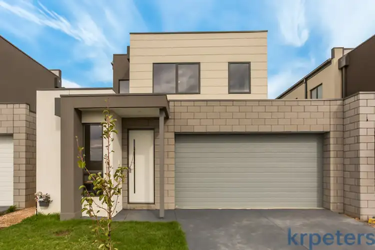 21 Elland Road, Clyde North VIC 3978