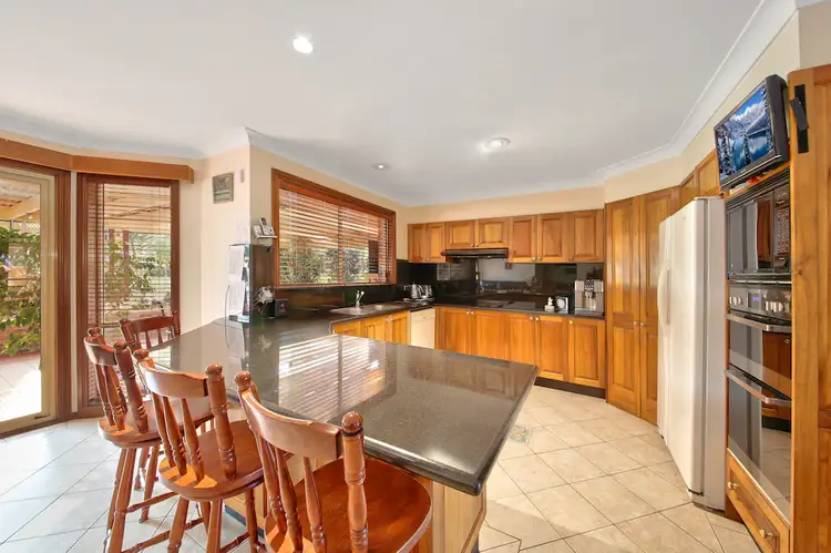 Sixth view of Homely house listing, 7 Willoughby Circuit, Grasmere NSW 2570