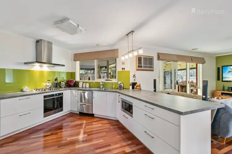 Second view of Homely house listing, 9 Beryl Court, Narre Warren VIC 3805