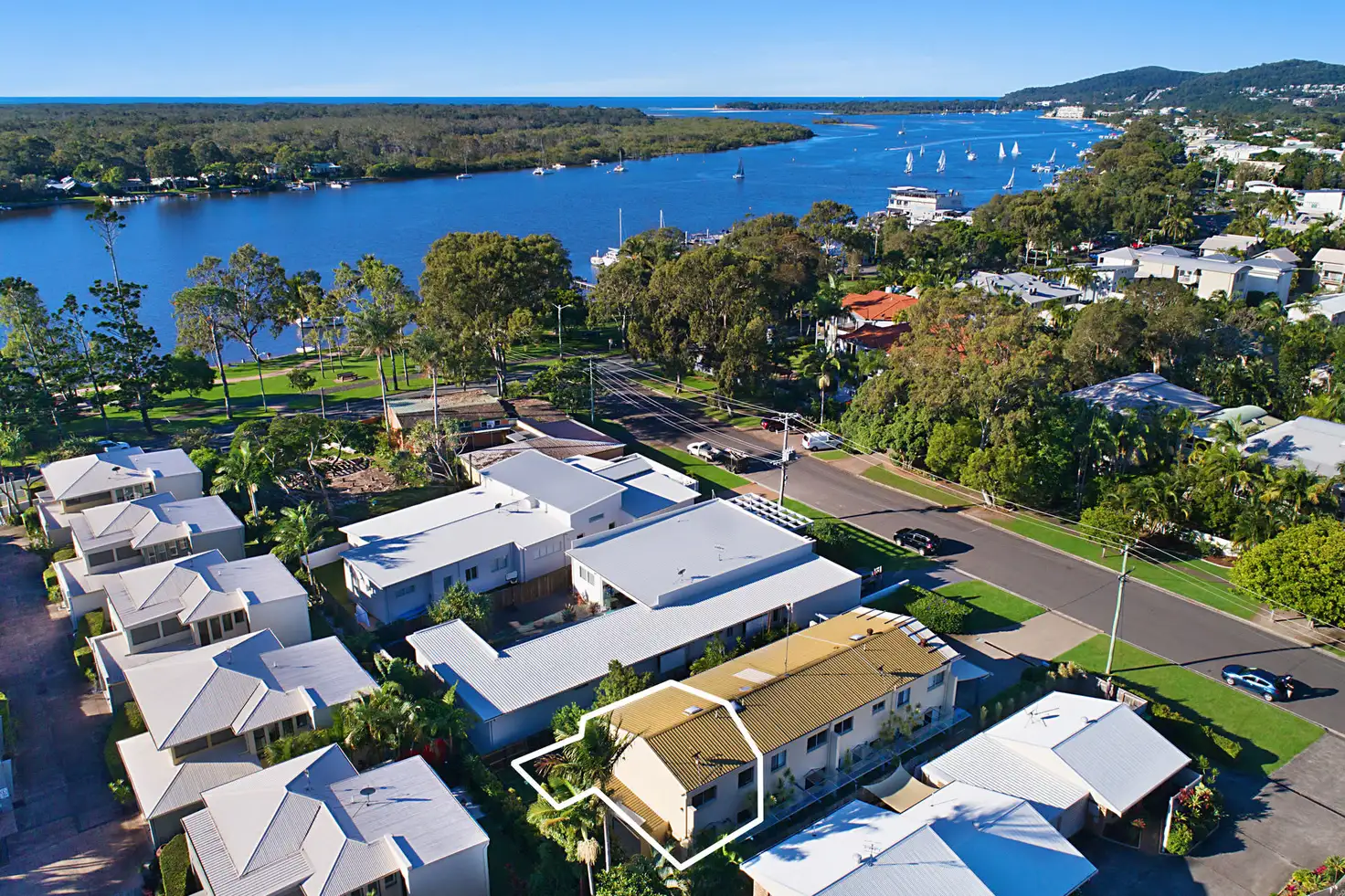 Main view of Homely unit listing, 4/9 Robert Street, Noosaville QLD 4566