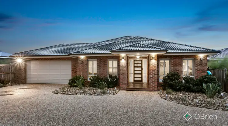 57 Mickleham Drive, Cranbourne North VIC 3977