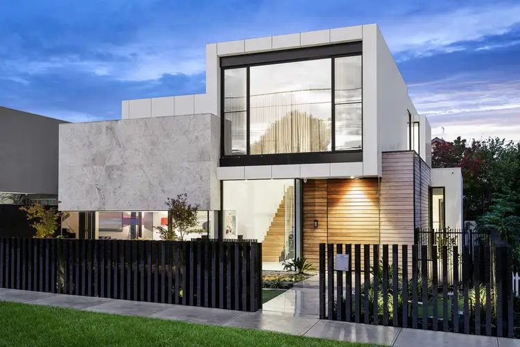 206 Napier Street, Essendon VIC 3040