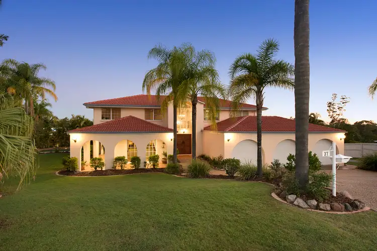 37 Woolner Place, Mount Ommaney QLD 4074