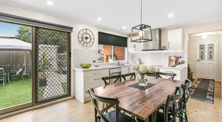 Second view of Homely unit listing, 2/9 Parer Street, Frankston VIC 3199