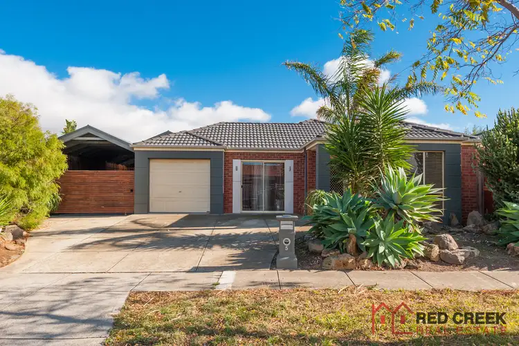 Second view of Homely house listing, 5 Higgs Circuit, Sunbury VIC 3429