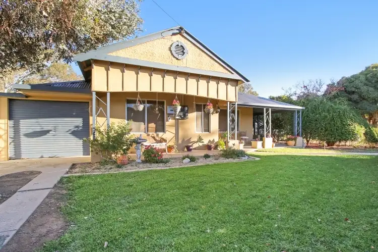 15 Wattle Street, Culcairn NSW 2660