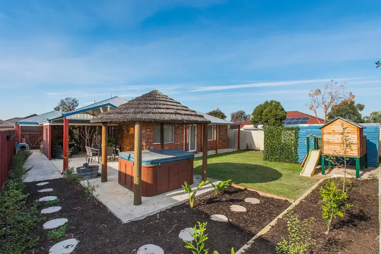 27 Farmaner Parkway, Ellenbrook WA 6069