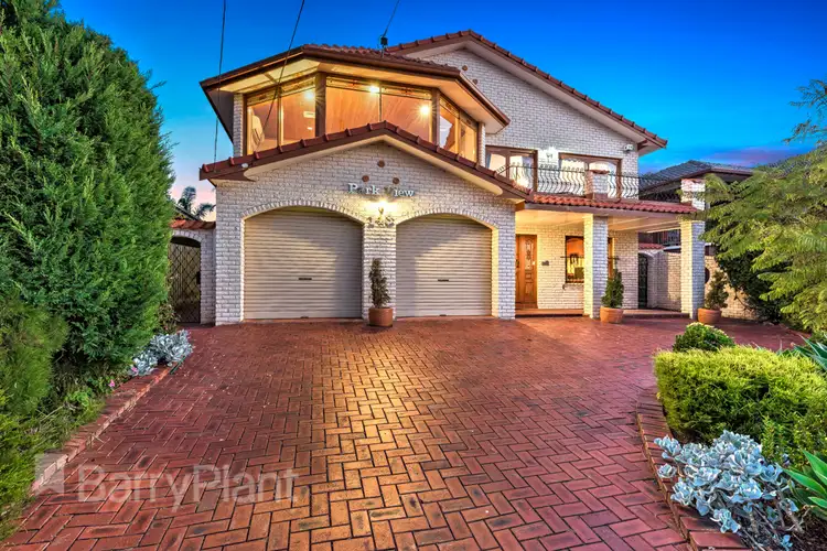 143 Rowan Drive, Kealba VIC 3021
