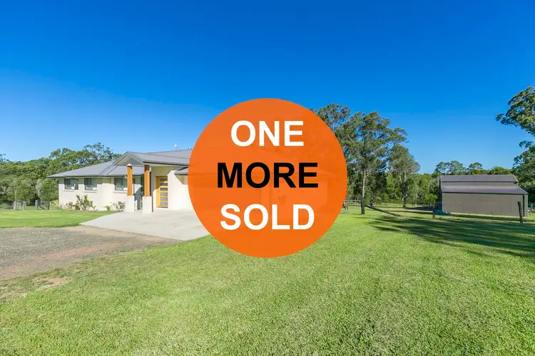 40 Hillview Drive, Yarravel NSW 2440