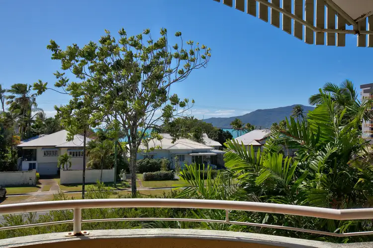 8/303 Lake Street, Cairns North QLD 4870