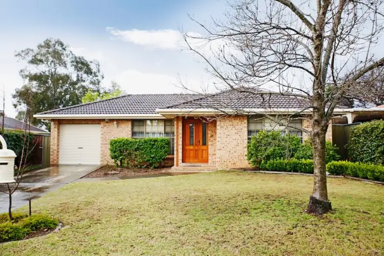 10 Southdown Road, Elderslie NSW 2570