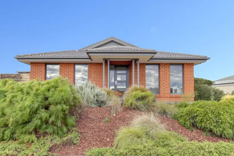 18A Lorimer Drive, Eastwood VIC 3875