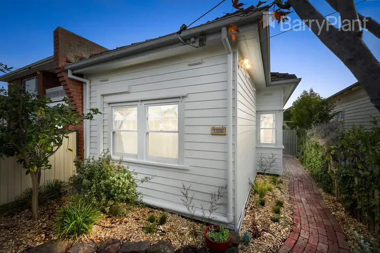 30A Clifton Grove, Coburg VIC 3058