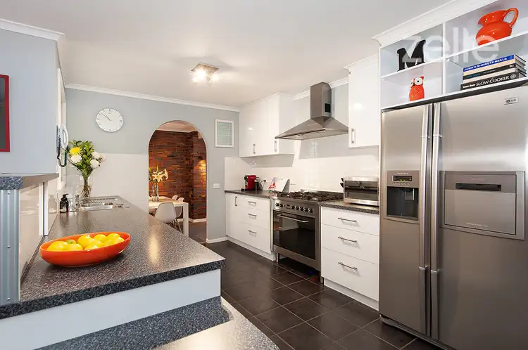 481 Donald Court, Lavington NSW 2641