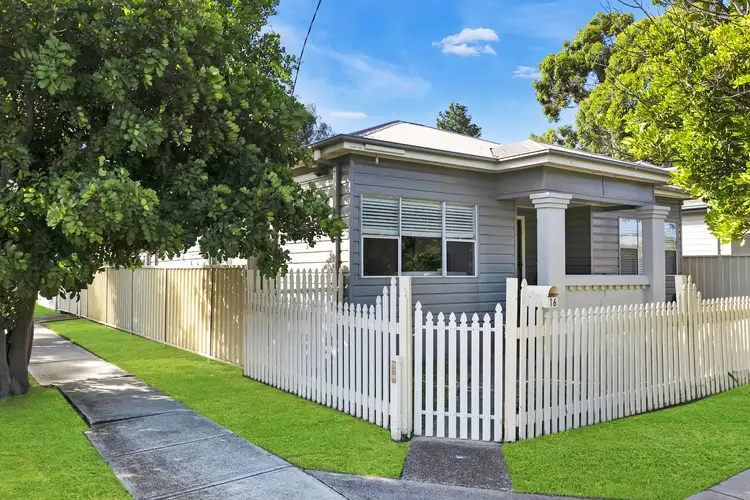 16 Dorothy Street, Hamilton North NSW 2292