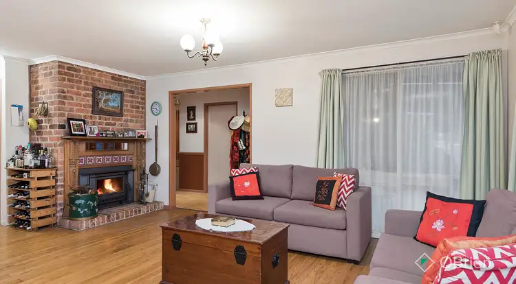 Second view of Homely house listing, 8 Aaran Close, Endeavour Hills VIC 3802