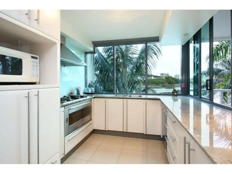 Second view of Homely unit listing, 2/82 Boundary Street, Brisbane City QLD 4000