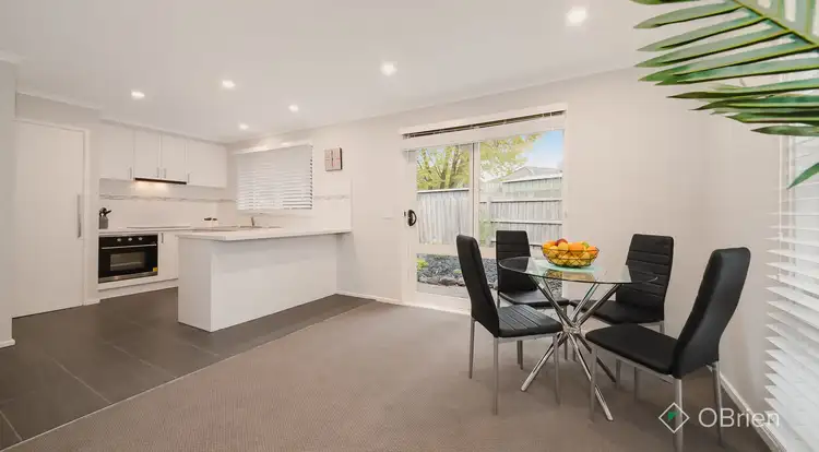 Fifth view of Homely house listing, 8 Adele Close, Narre Warren VIC 3805