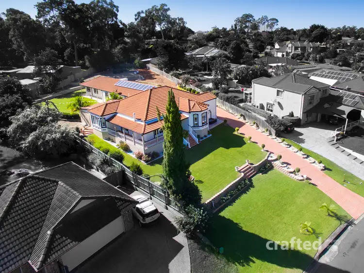 8 Heritage Boulevard, Heritage Park QLD 4118