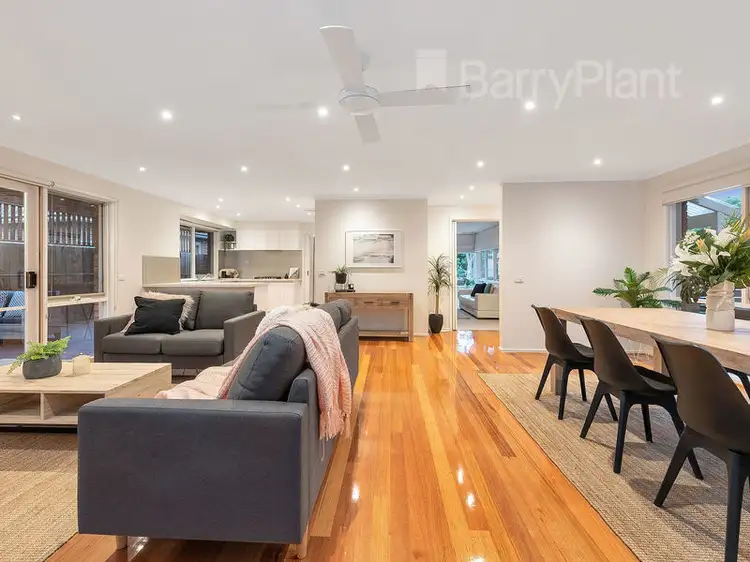13 Oberon Court, Wantirna South VIC 3152