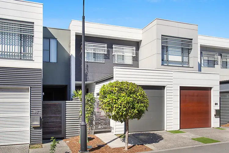 18 The Gardenway, Robina QLD 4226