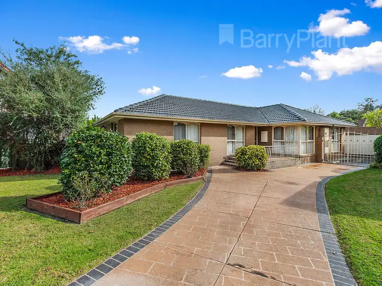 8 Cherrington Square, Wantirna VIC 3152