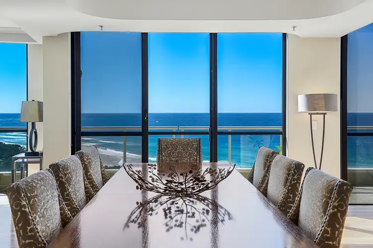 71/3 Cunningham Avenue, Main Beach QLD 4217