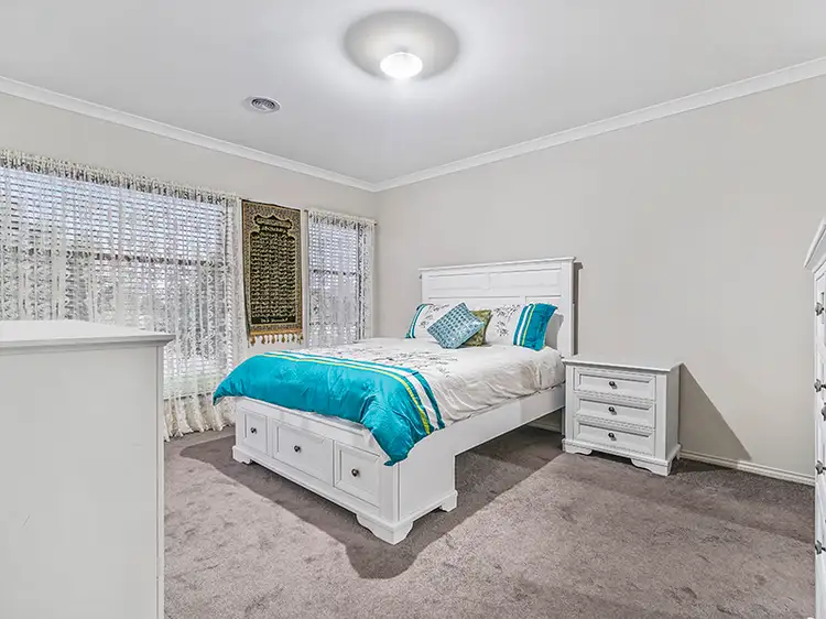 Sixth view of Homely house listing, 35 Quadrant Drive, Plumpton VIC 3335