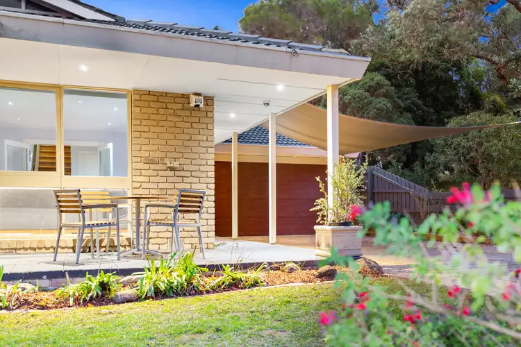 15 Saxonwood Drive, Doncaster East VIC 3109