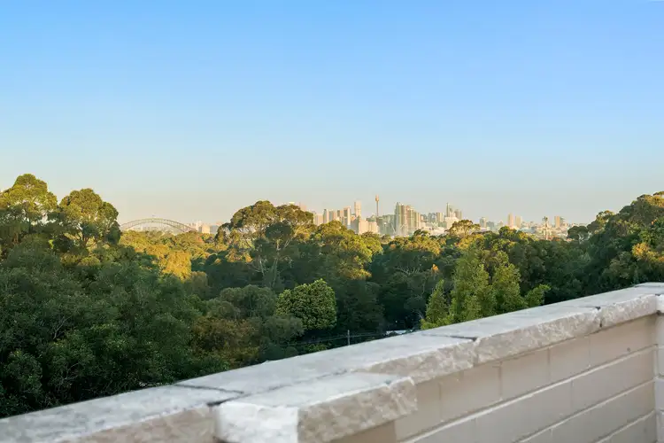 23/210-214 Longueville Road