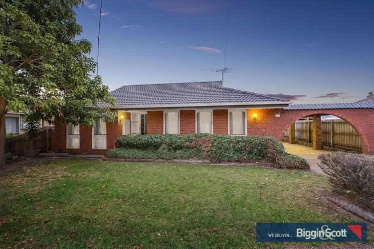 71 Simmons Drive, Seaholme VIC 3018