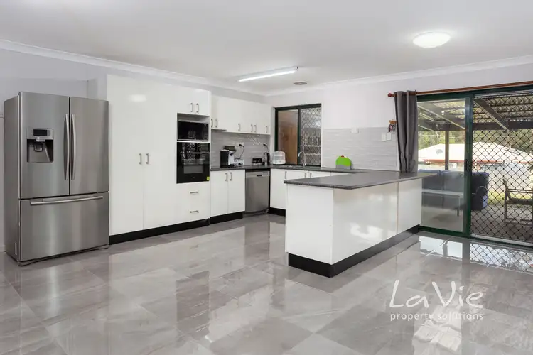 9 Crystal Court, Camira QLD 4300