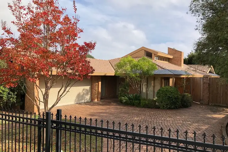 17 Panoramic Grove