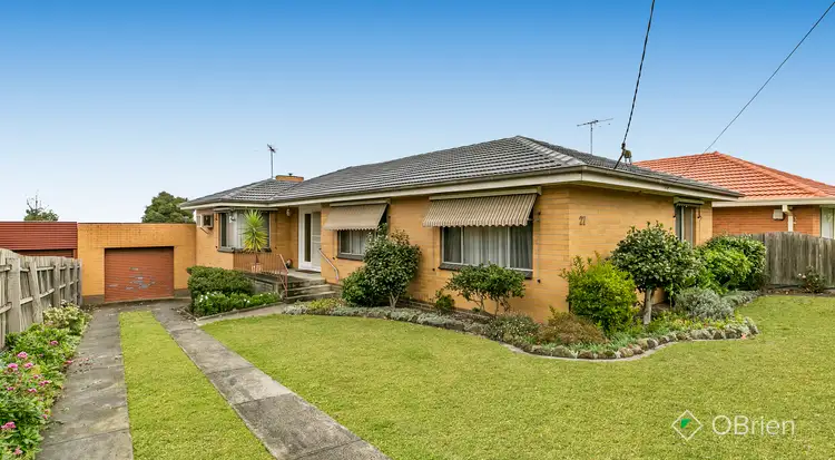 27 Philip Road, Hallam VIC 3803