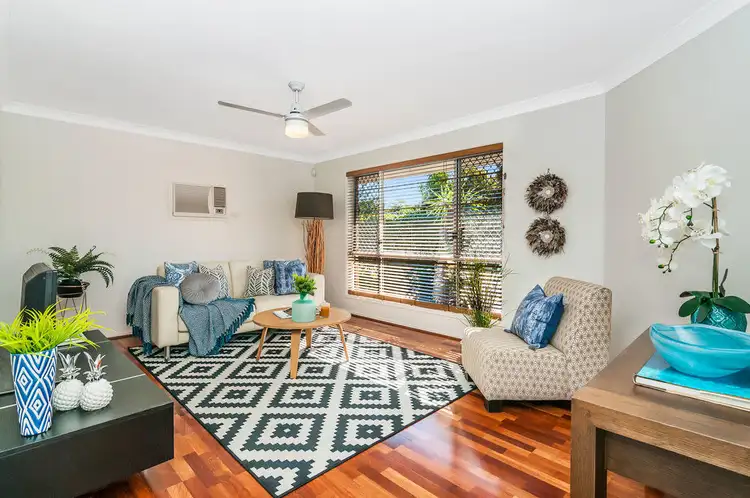 1 Rosegum Rise, Regents Park QLD 4118