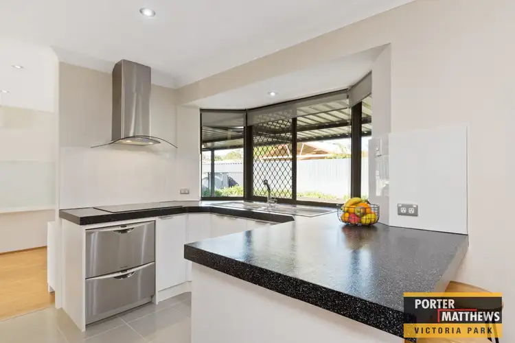 Sixth view of Homely house listing, 39 Cullen Court, Camillo WA 6111