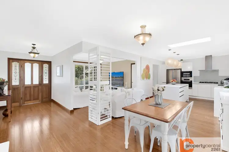 15 Janine Close, Lisarow NSW 2250