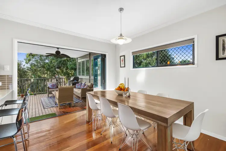 307 Preston Road, Wynnum West QLD 4178