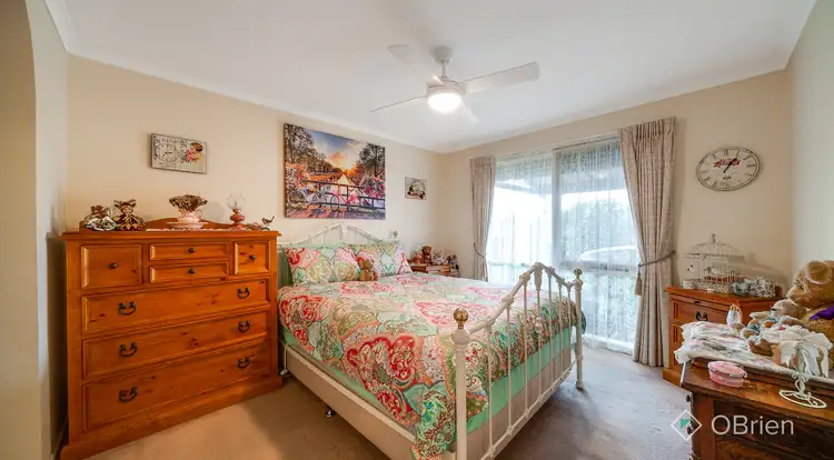Fifth view of Homely house listing, 4 Edsall Close, Hampton Park VIC 3976