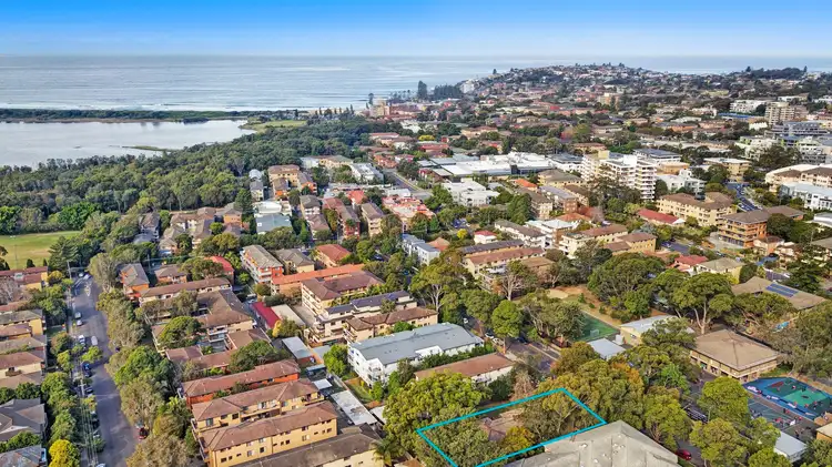 Third view of Homely apartment listing, 1/19 Holborn Avenue, Dee Why NSW 2099